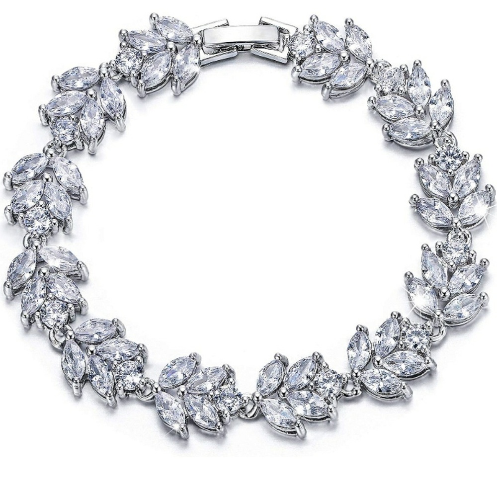 Flower Set Diamond Bracelet